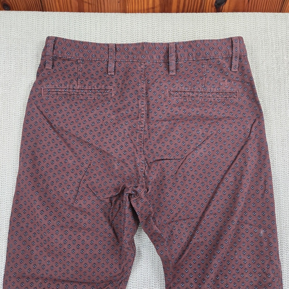Dockers Pants Mens 31x30 Red Alpha Khaki Slim Tapered Geometric Print Chino - Picture 13 of 15